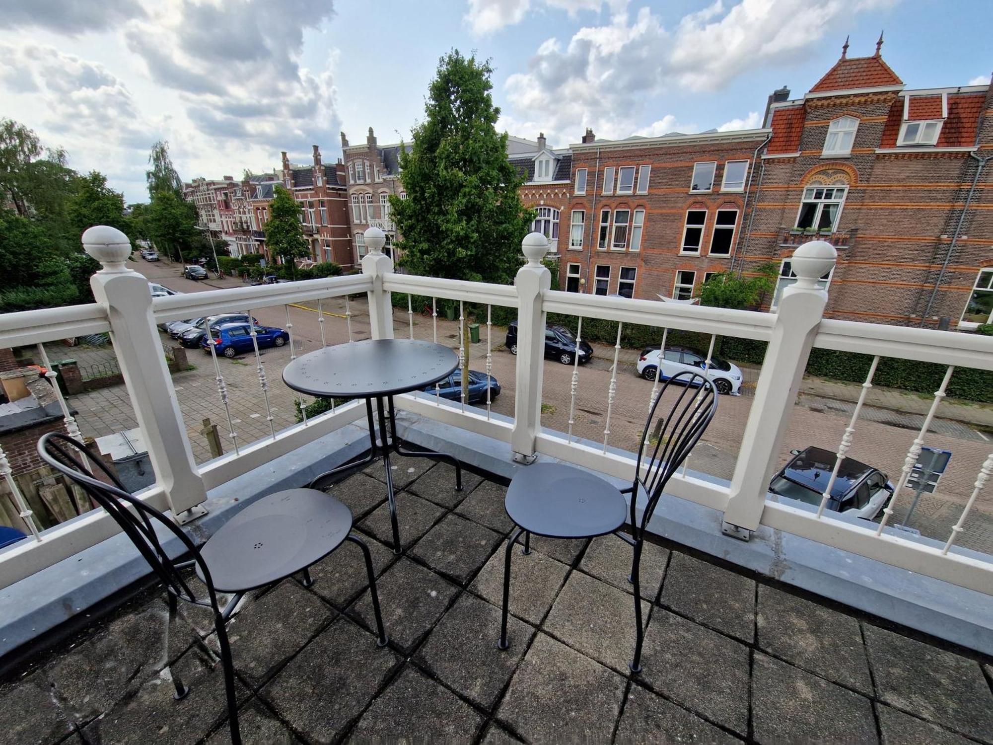 J&J Hotel Nijmegen Exterior foto